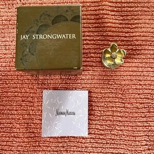 Gold Flower Hinged Trinket Box Jay Strongwater